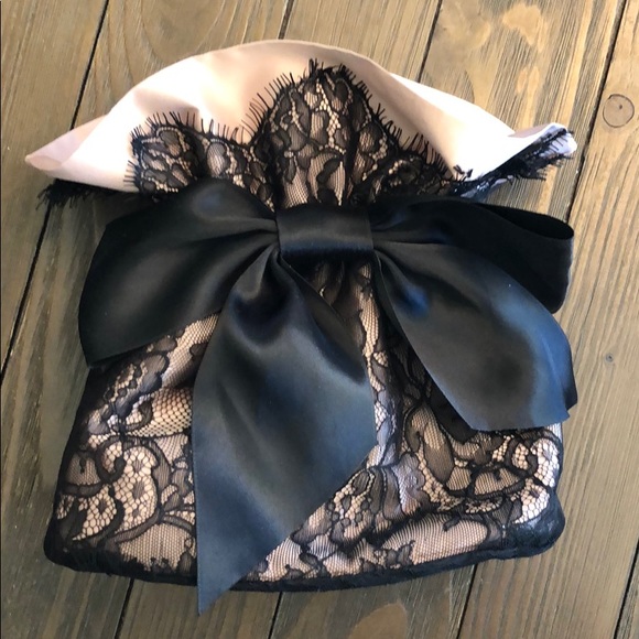 Marchesa Handbags - FREE! Marchesa Beauty Lace Draw String Makeup Bag